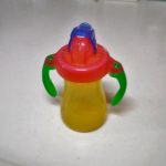 食洗機対応の赤ちゃんマグ、ピジョンの「ぷちストローボトル」を生後5ヶ月から使ってみた