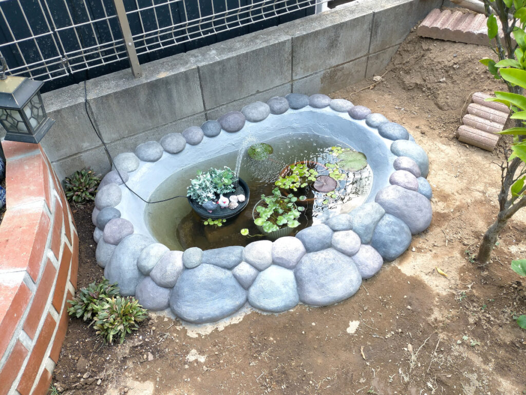 防水モルタルで庭池DIY